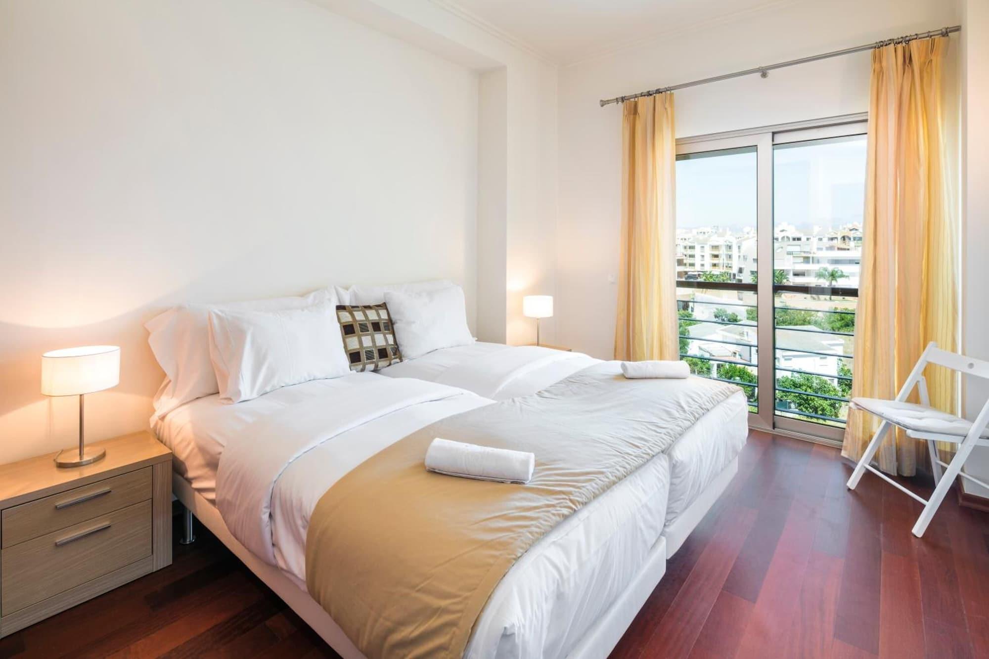 Villa Doris Suites Lagos Ngoại thất bức ảnh